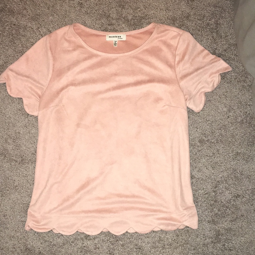 Cute wavy cute pink suede dress shirt 💕